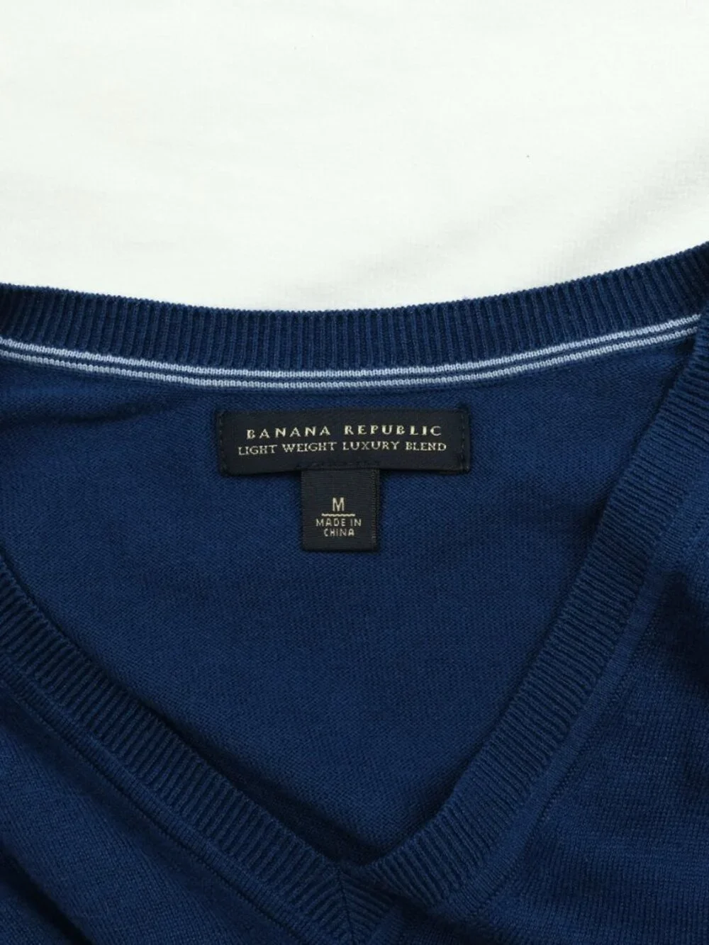 Banana Republic V-Neck Pullover Sweater Blue Size M Classic Casual Wear